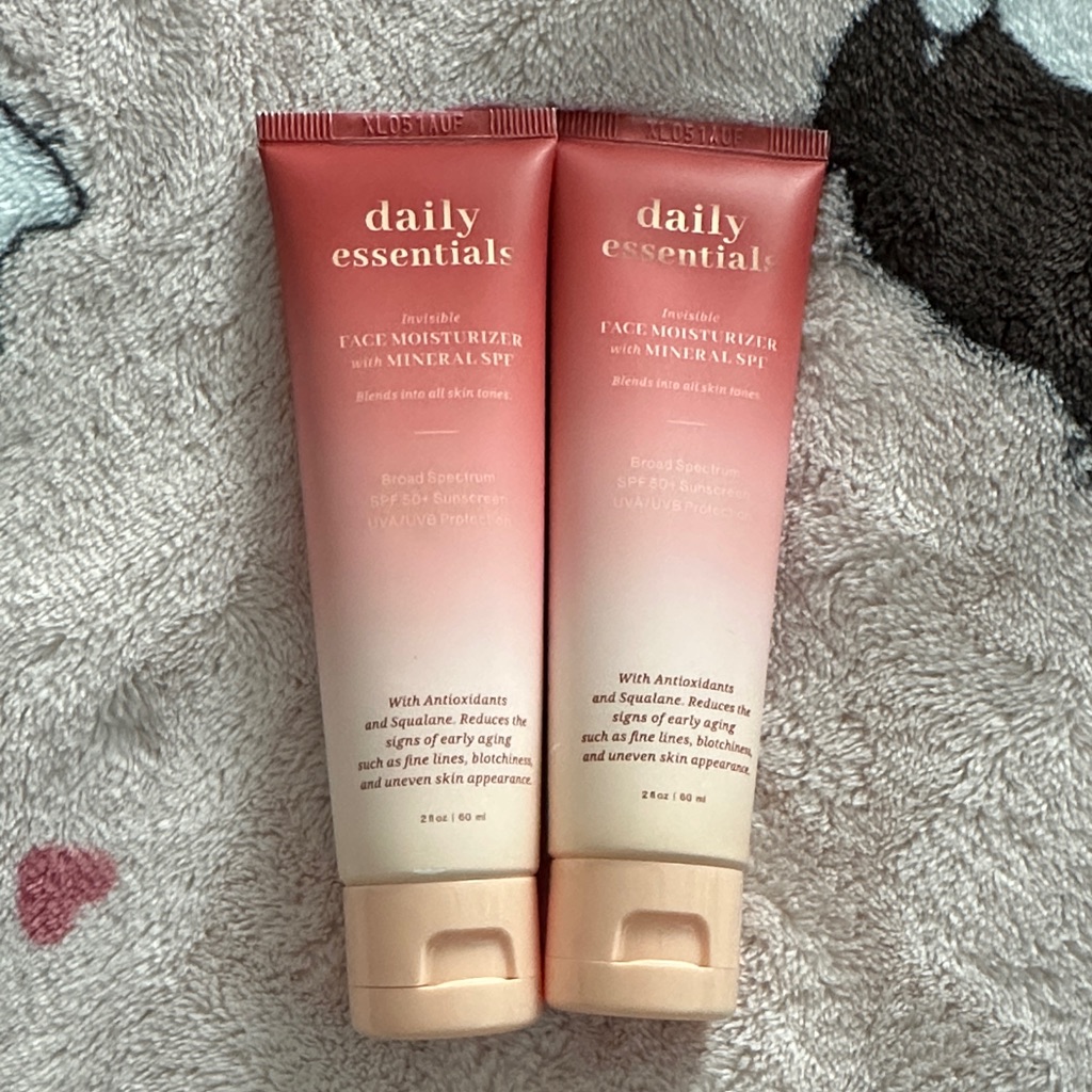 Daily Essentials Face Moisturizer With Mineral Spf